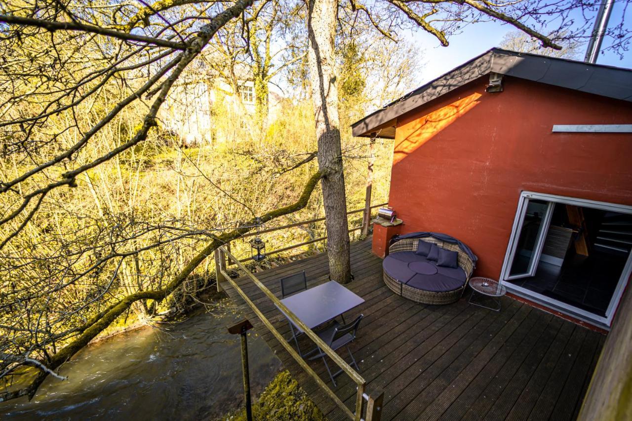 Le Lov'T - Suite Avec Jacuzzi Spontin Luaran gambar