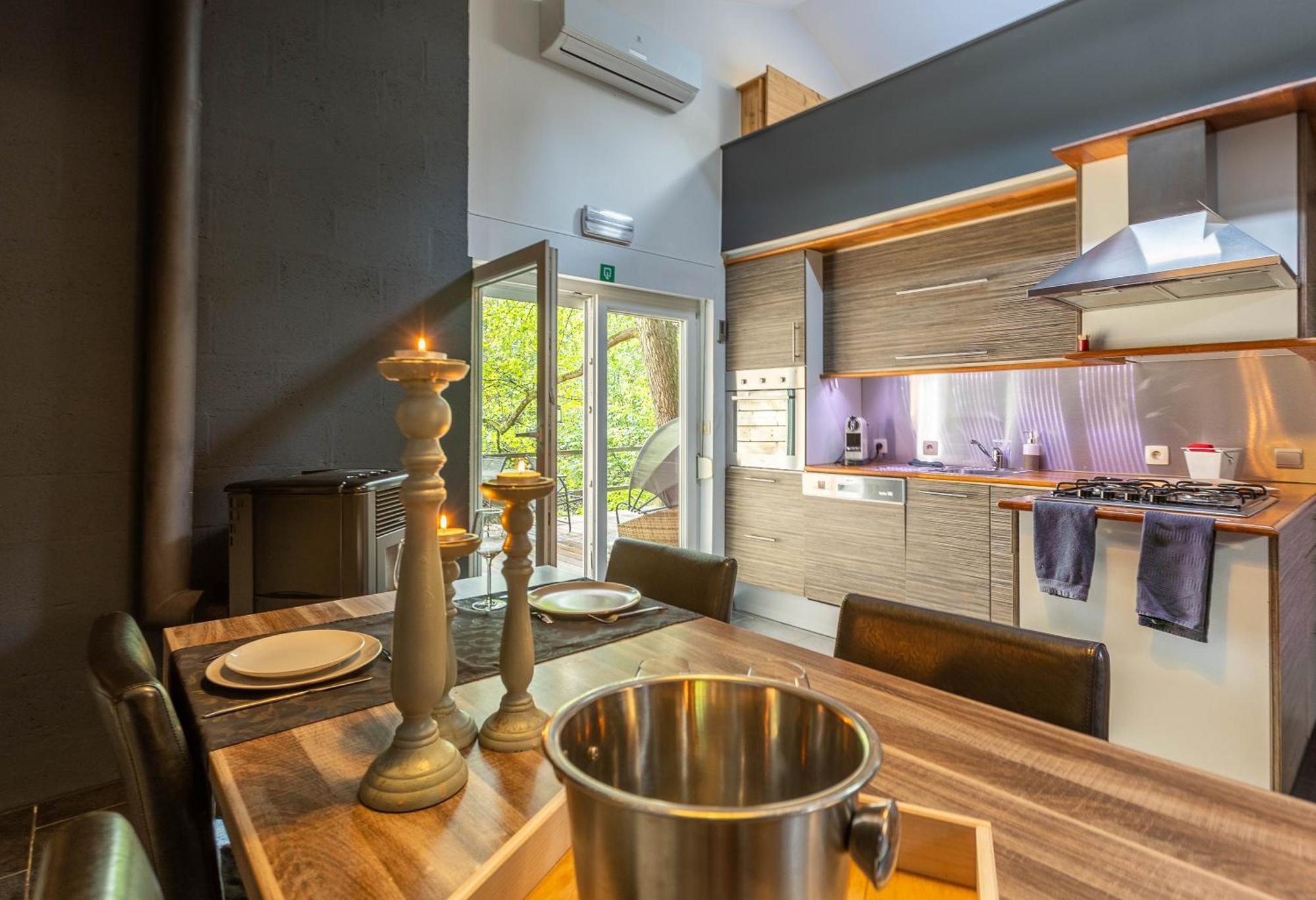 Le Lov'T - Suite Avec Jacuzzi Spontin Luaran gambar